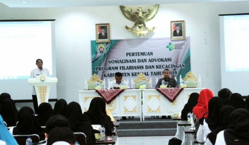 DINKES JATENG DAN KENDAL SOSIALISASIKAN PROGRAM FILARIASIS DAN KECACINGAN