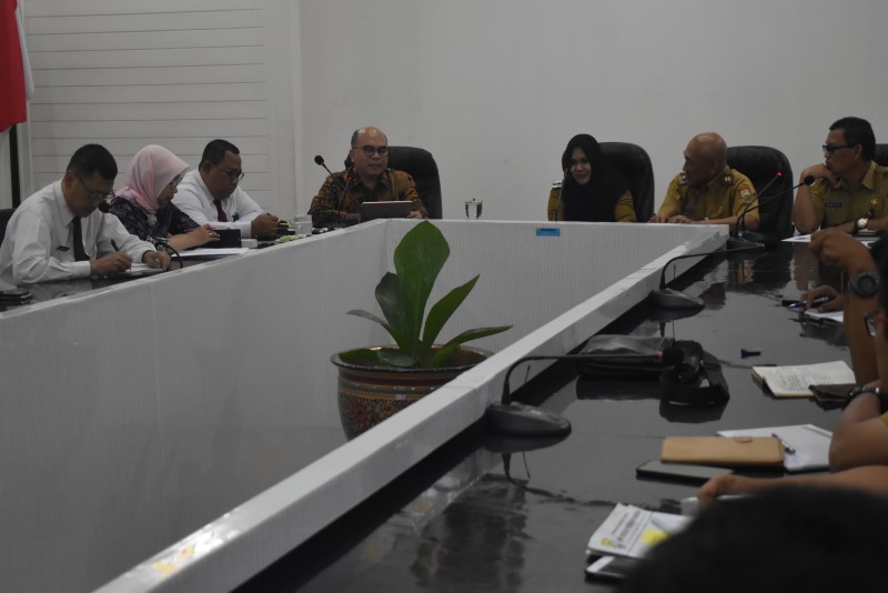 MATANGKAN KAWASAN EKONOMI KHUSUS KEMENKEU BERTEMU BUPATI KENDAL