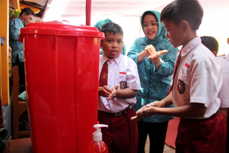 PERINGANTAN HARI CUCI TANGAN SEDUNIA TINGKAT JATENG DIGELAR DI PAGERUYUNG