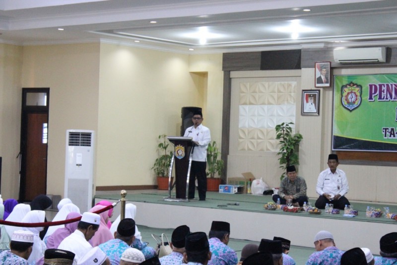 BUPATI MIRNA ANNISA TERIMA KEPULANGAN 1.358 JAMAAH HAJI ASAL KENDAL