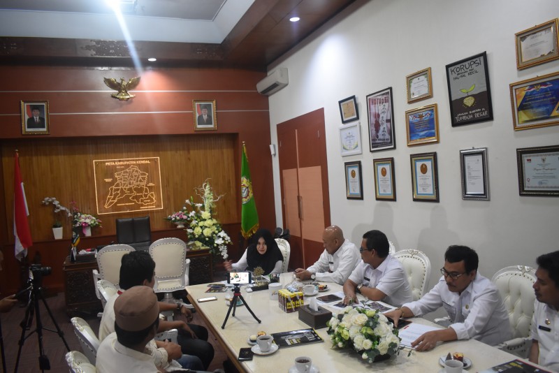 BUPATI KENDAL : TIAP DESA WAJIB PUNYA BUMDES