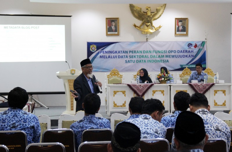 DISKOMINFO KENDAL SOSIALISASIKAN PERAN DAN FUNGSI OPD MELALUI DATA SEKTORAL