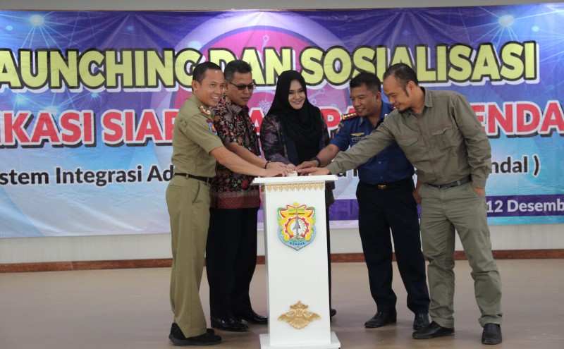 MELALUI APLIKASI SIAPP, PERMUDAH MASYARAKAT KENDAL UNTUK LAPOR