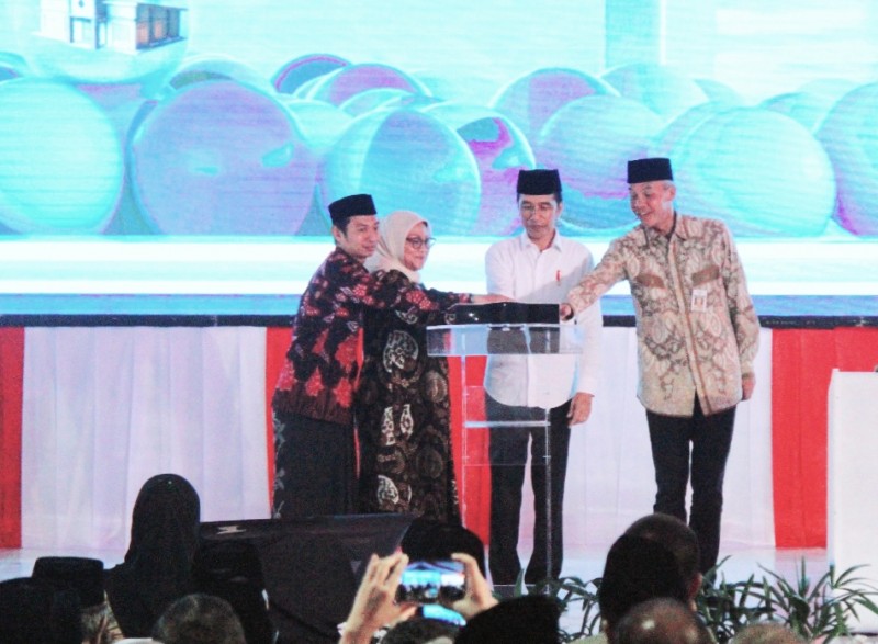 PRESIDEN JOKO WIDODO MERESMIKAN BLK KOMUNITAS SE-INDONESIA DI KENDAL