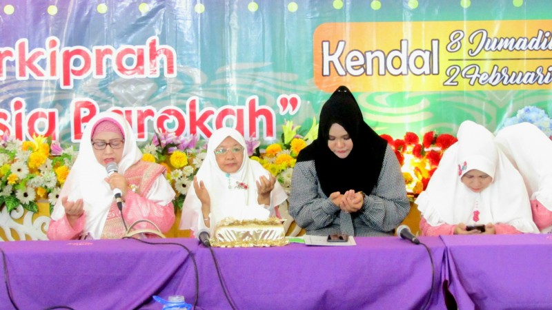 BUPATI KENDAL PANJATKAN DOA BERSAMA DENGAN JMQH
