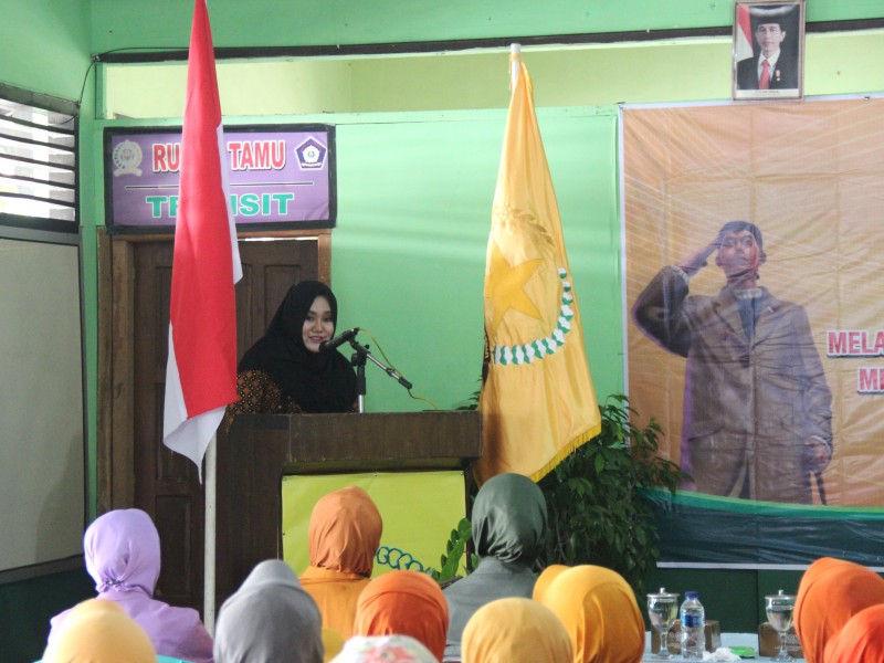 BUPATI MIRNA USAHAKAN JAMINAN KESEHATAN UNTUK LVRI KENDAL