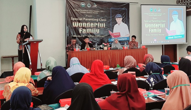 BUPATI MIRNA : BERSYUKUR ADALAH KUNCI SEGALANYA