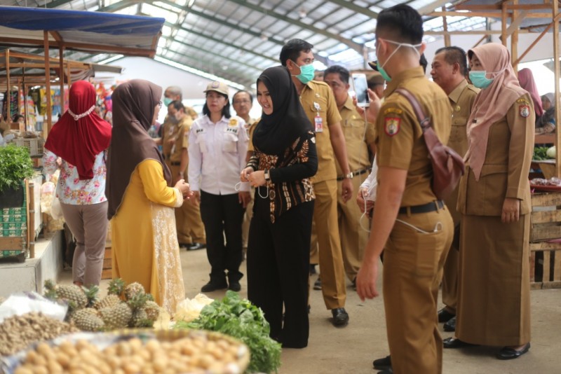 Imbas Covid-19, Mirna Annisa Menghentikan Sementara Retribusi Pasar