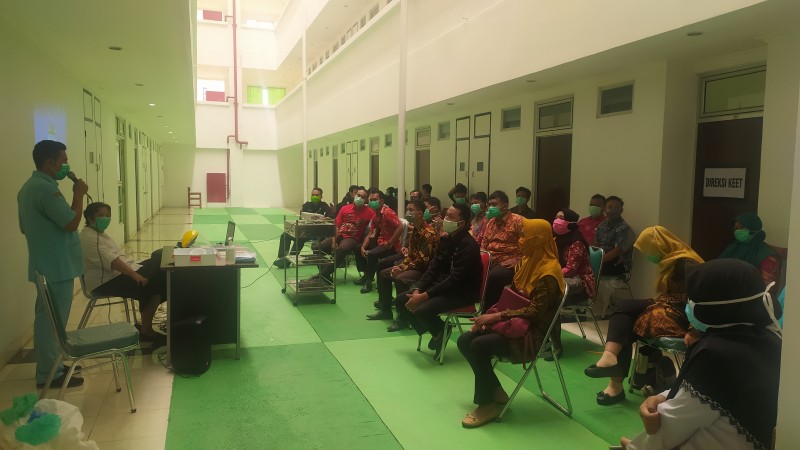 293 Tenaga Kesehatan Akan Bertugas di RS Darurat Covid-19