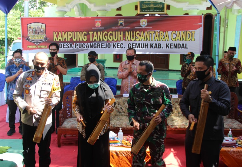 PEMKAB KENDAL RESMIKAN KAMPUNG TANGGUH NUSANTARA DESA PUCANGREJO