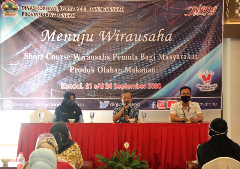 DINKOP JATENG DAN DISPERINKOP UKM KENDAL GELAR PELATIHAN KETRAMPILAN USAHA
