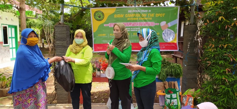 BANK SAMPAH INDUK KENDAL PEDULI MASYARAKAT TERDAMPAK COVID-19