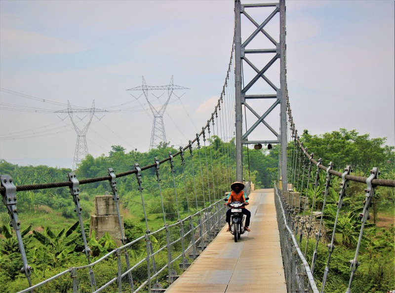 PEMBANGUNAN JEMBATAN KALIBLORONG-NGAMPEL SANGAT BERMANFAAT BAGI WARGA