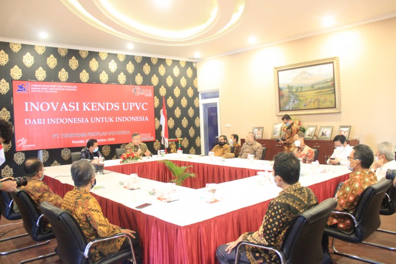 MENRISTEK KUNJUNGI PT. TERRYHAM PROPLAS DI KENDAL