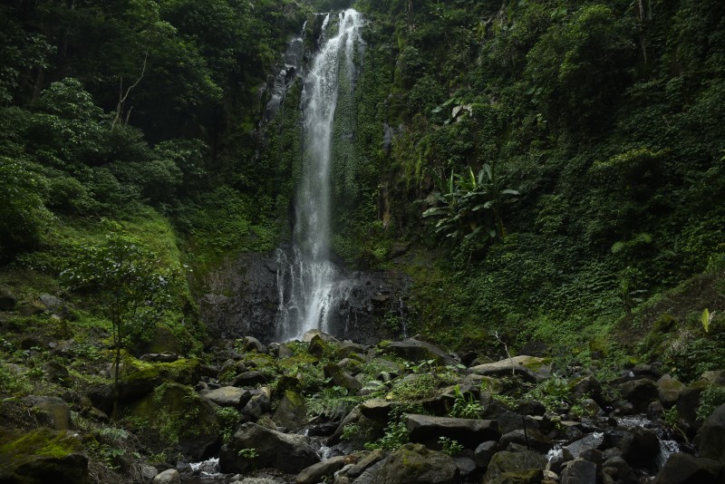 Panorama Keindahan Curug Lawe Secepit