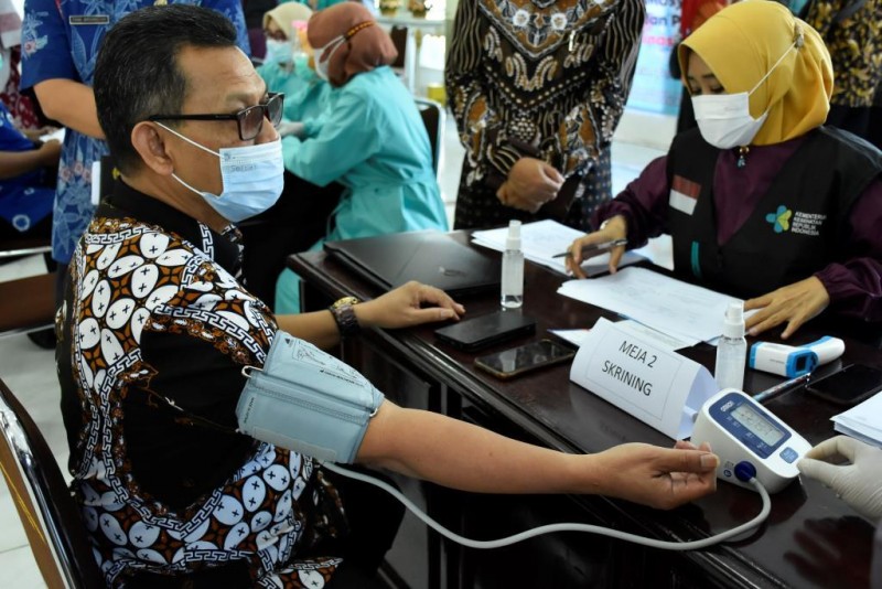 Vaksin Tahap II Ditargetkan 4.000 Orang Petugas Publik
