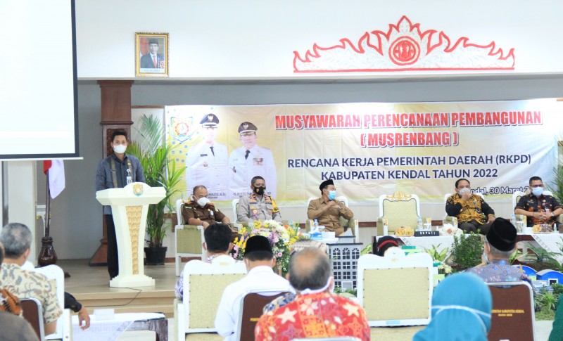 BUPATI KENDAL BERI PENGARAHAN PADA MUSRENBANG RKPD KENDAL TAHUN 2022
