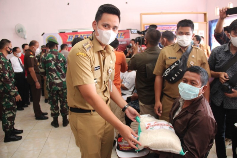Kolaborasi Pemkab Kendal dan Lembaga, Salurkan Bantuan Sembako yang Ke-2