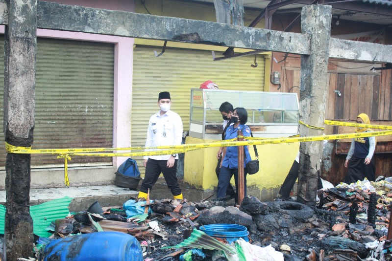 Pemulihan Pasar Sukorejo Pasca Kebakaran, Bupati Minta PUPR Cek Kelayakan