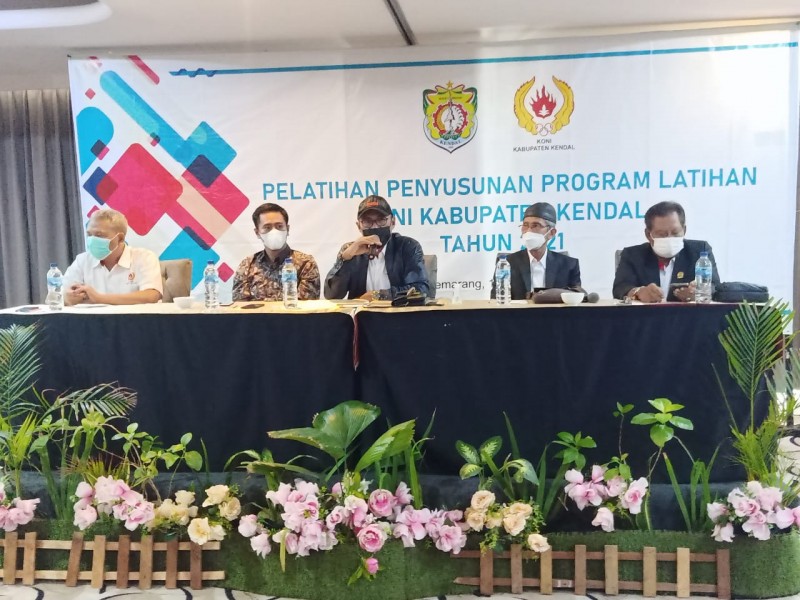 Koni Bersama Disporapar Kendal Tingkatkan Kualitas Pelatih Cabor