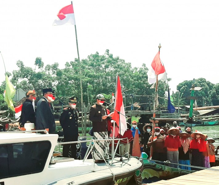 Pidato Bupati Kendal Saat Upacara HUT Kemerdekan Bersama Para Nelayan