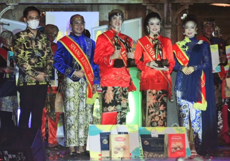 Disporapar Kendal Gelar Grand Final Pemilihan Sinok dan Sinang Tahun 2021