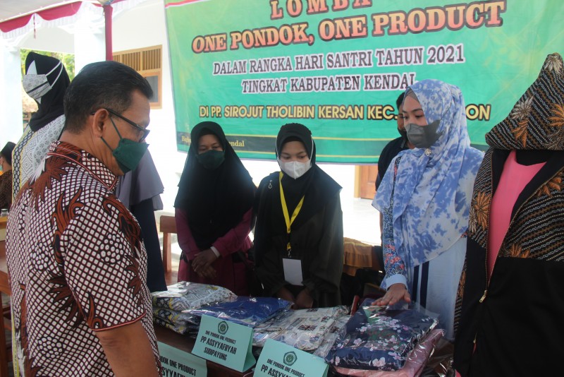 Hari Santri Nasional, Pemkab Kendal Isi Dengan Lomba One Pondok One Product