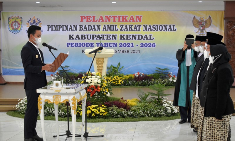 Bupati Kendal Lantik Pimpinan Baznas Periode 2021-2026