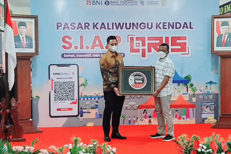 Bupati Dico : Sistem SIAP QRIS Permudah Pedagang Saat Bertransaksi