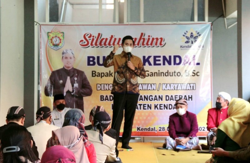 KUNJUNGAN SILATURAHMI BUPATI DICO KE BAKEUDA