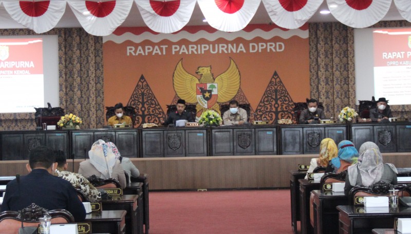 DPRD Kendal Gelar Rapat Persetujuan Bersama 3 Raperda Kabupaten Kendal
