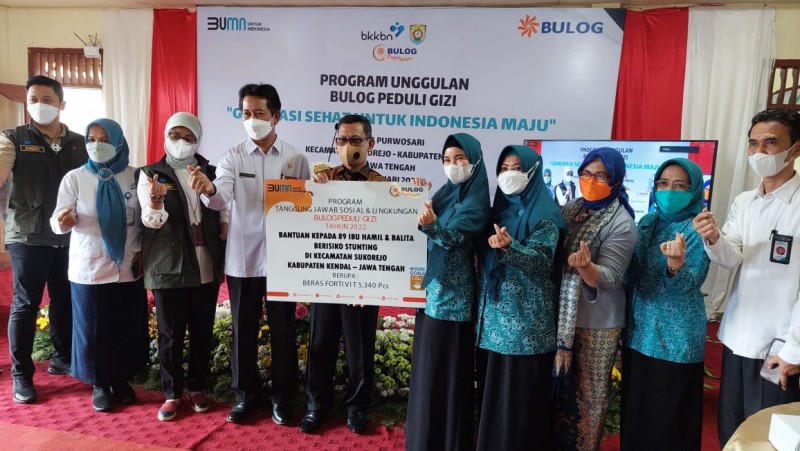 Bulog dan BKKBN RI Beri Bantuan Beras Vitamin Khusus Kepada Pemkab Kendal