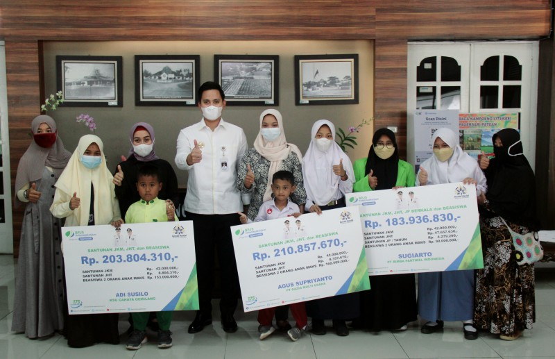 Bupati Dico Akan Terus Mendorong Masyarakat Jadi Peserta BP Jamsostek