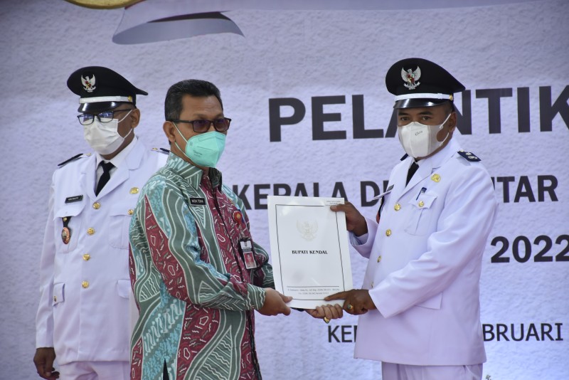 Bupati Kendal Melantik 3 Kepala Desa Antar Waktu
