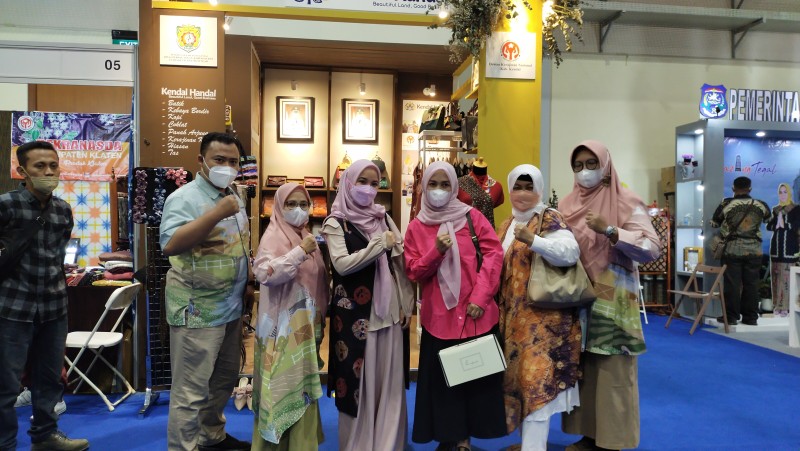 8 Kerajinan UMKM Kendal Ikuti Pameran Inacraft 2022