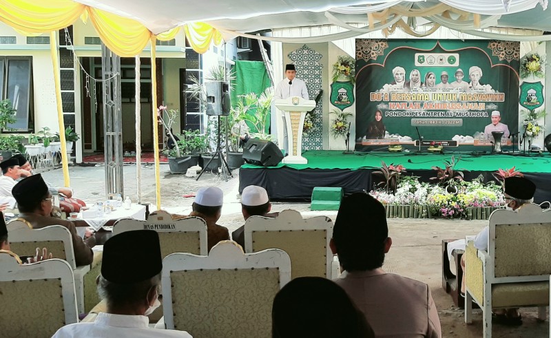 Bupati Dico Hadiri Haflah Akhirussanah Ponpes Al-Musthofa Desa Pandes