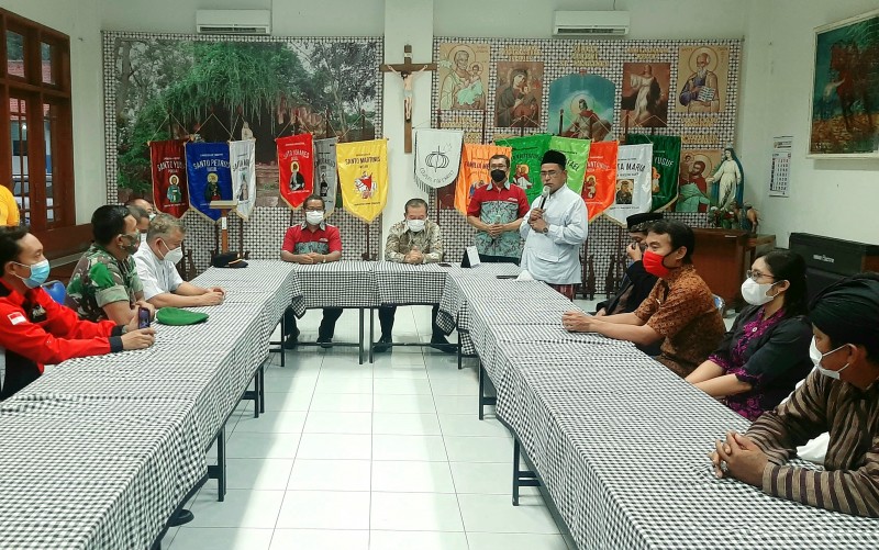 FKUB Bersama Pemerintah Bagikan Takjil Kepada Masyarakat