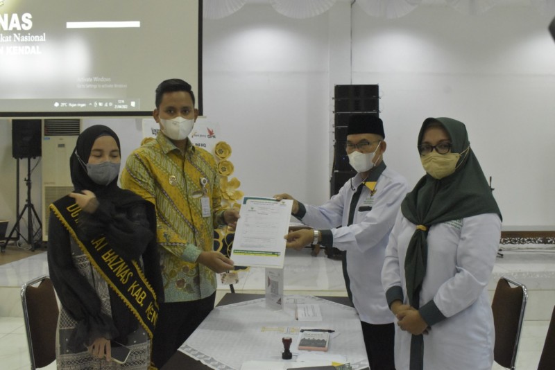 Bupati Kendal Resmikan Gerakan Cinta Zakat Baznas