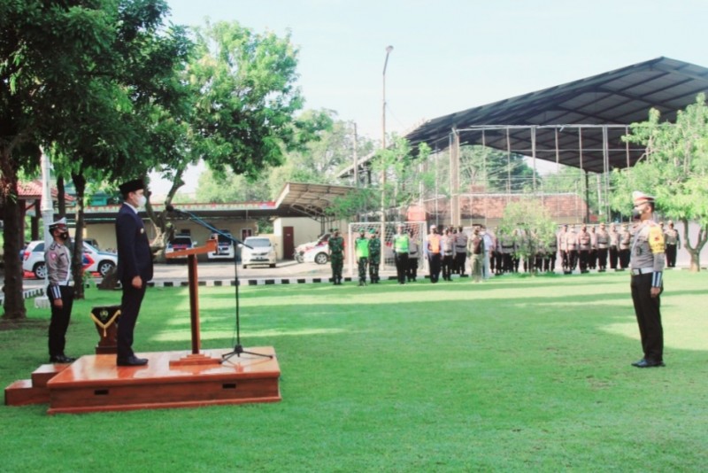 Bupati Kendal Pimpin Apel Gelar Pasukan Operasi Ketupat Tahun 2022