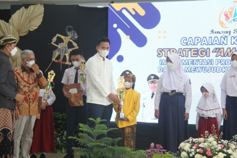 Launching Program Among Siswa, Menjadi Program Pemda Kendal Tingkatkan SDM