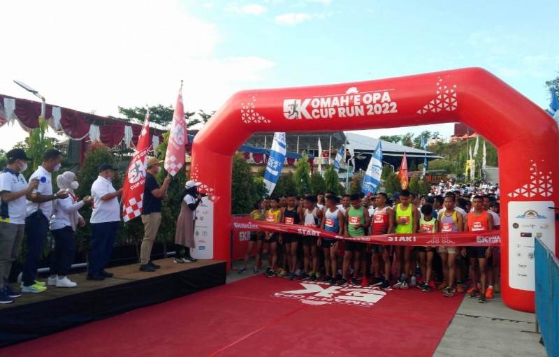 Bupati Kendal Dico M. Ganinduto Mebuka Pelaksanaan Omahe Opa Cup Run 5 K