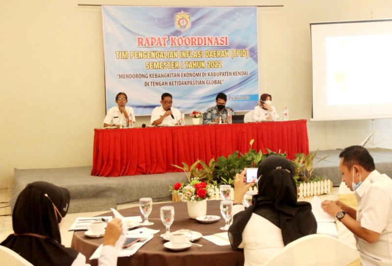 Pemkab Kendal Laksanakan Rakor TPID Semester I Tahun 2022