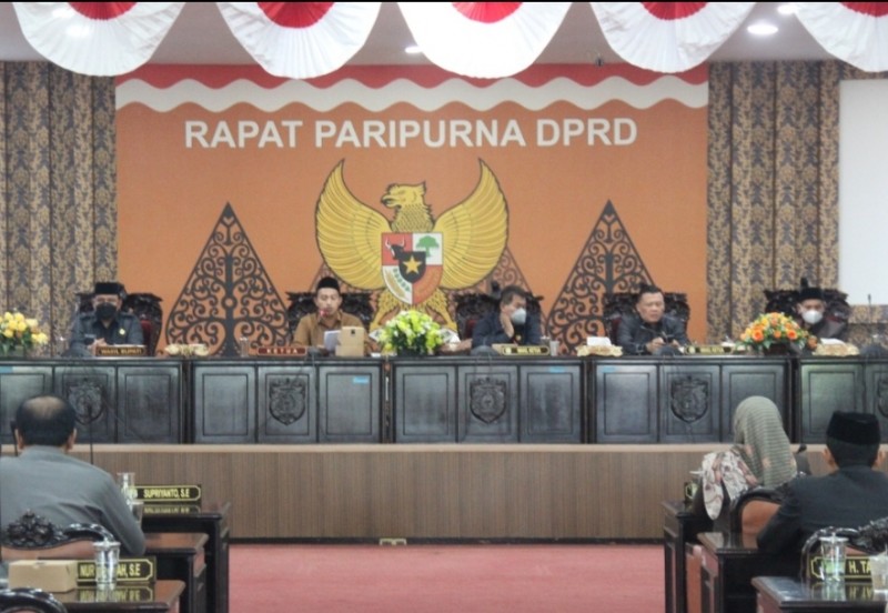 Rapat Paripurna DPRD, Setujui 3 Raperda