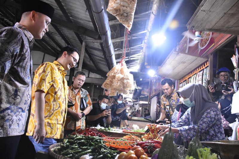 Wamendag RI Sidak Harga Bapokting di Kendal, Harga Minyak Goreng Sesuai HET