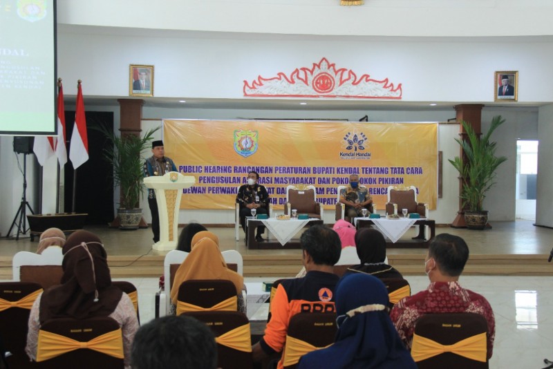 Baperlitbang Kendal Melaksanakan Public Hearing Raperbup