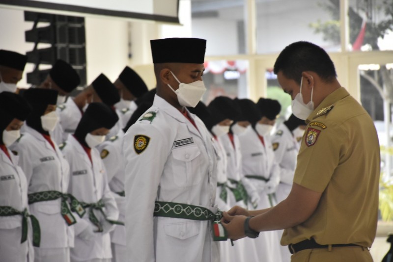 Bupati Kendal Kukuhkan 70 Paskibraka Kabupaten Kendal