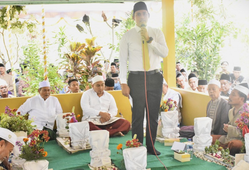 Hadiri Haul KH. Nur Fathoni, Bupati Dico : Budaya Baik Harus Dilestarikan