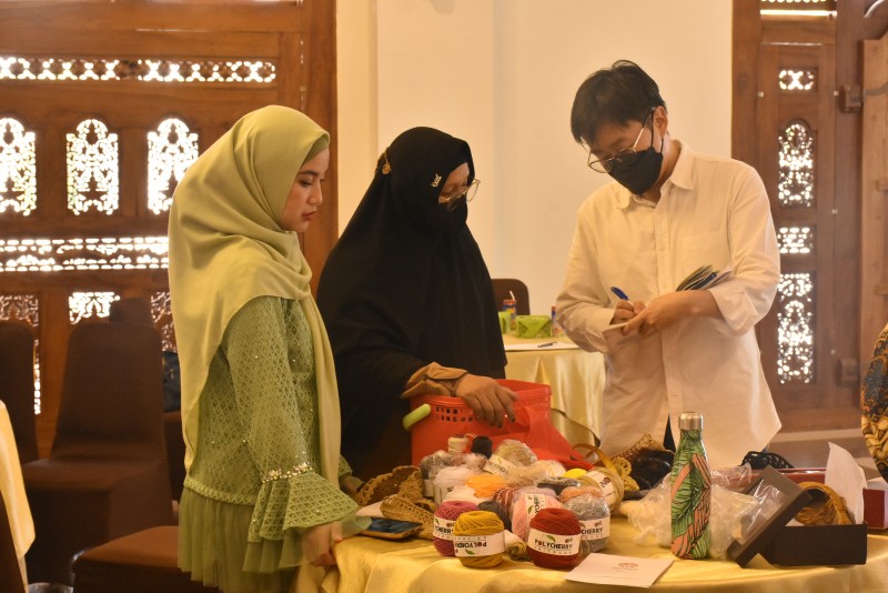 Ketua Dekranasda Kendal Serius Dukung Perkembangan Handycraft Kendal