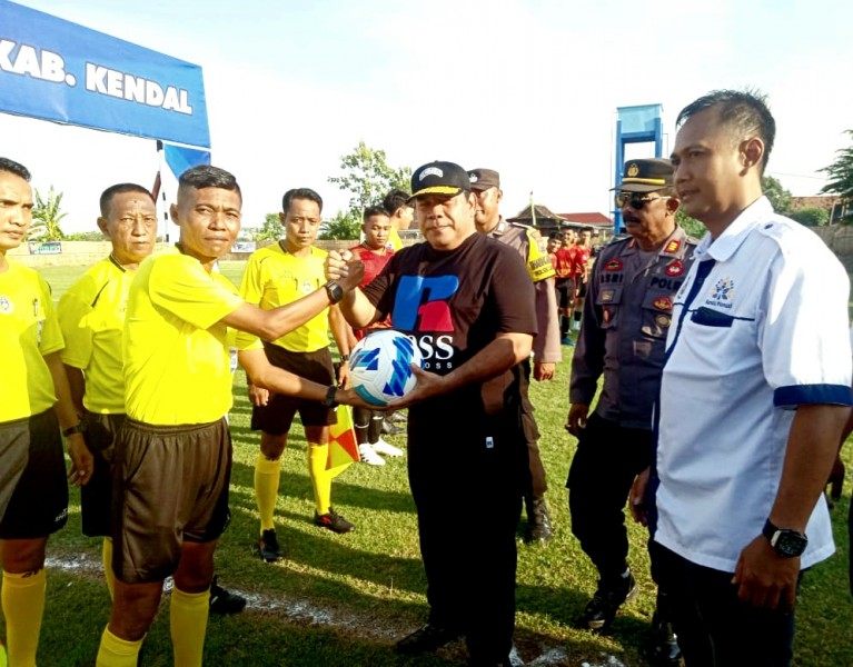Wakil Bupati Kendal Buka Kompetisi Pra-Liga ASKAB PSSI Kendal Tahun 2022