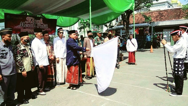 Wakil Bupati Kendal Melepas Kirab Merah Putih 99
